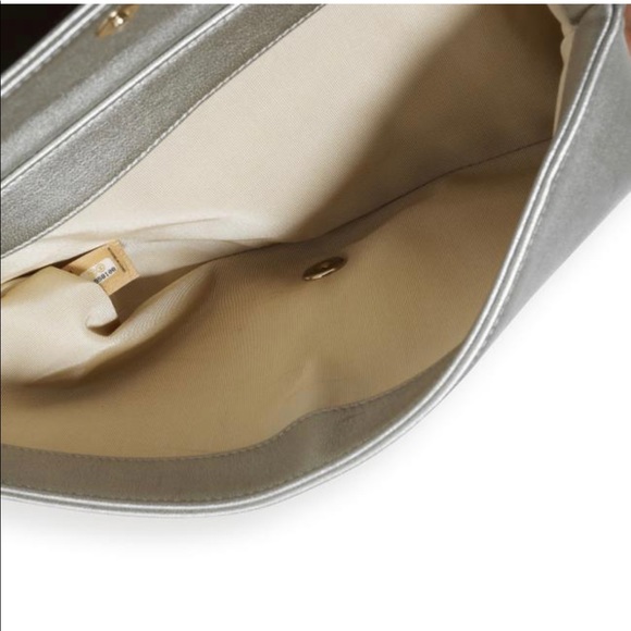 CHANEL VINTAGE CLUTCH - Picture 6 of 16